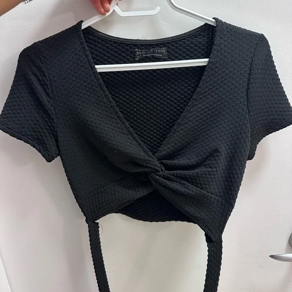 Urban Outfitters Black Wrap Crop Top - Picture 3 of 3